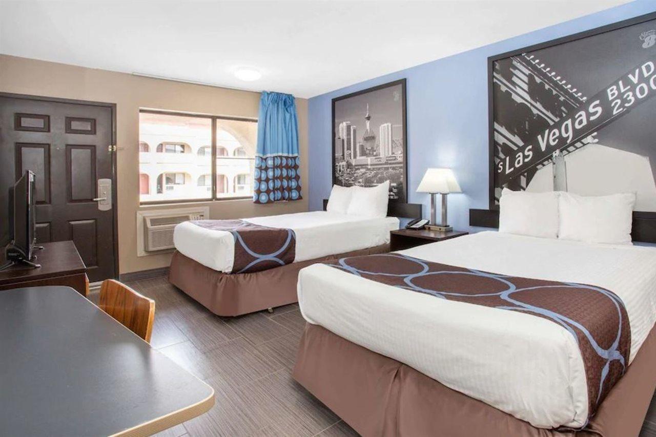 Super 8 By Wyndham Las Vegas Nellis Afb Area エクステリア 写真