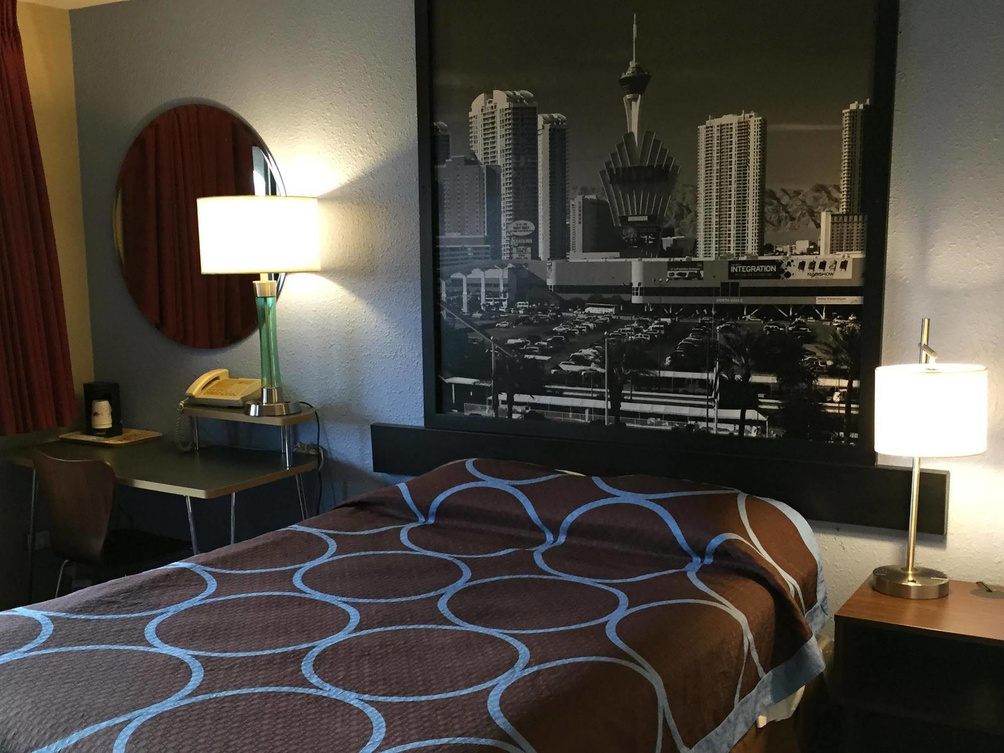 Super 8 By Wyndham Las Vegas Nellis Afb Area エクステリア 写真